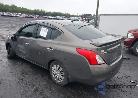 2013 Nissan Versa 1.6 Sv из США, поврежденный, VIN 3N1CN7AP9DL861143